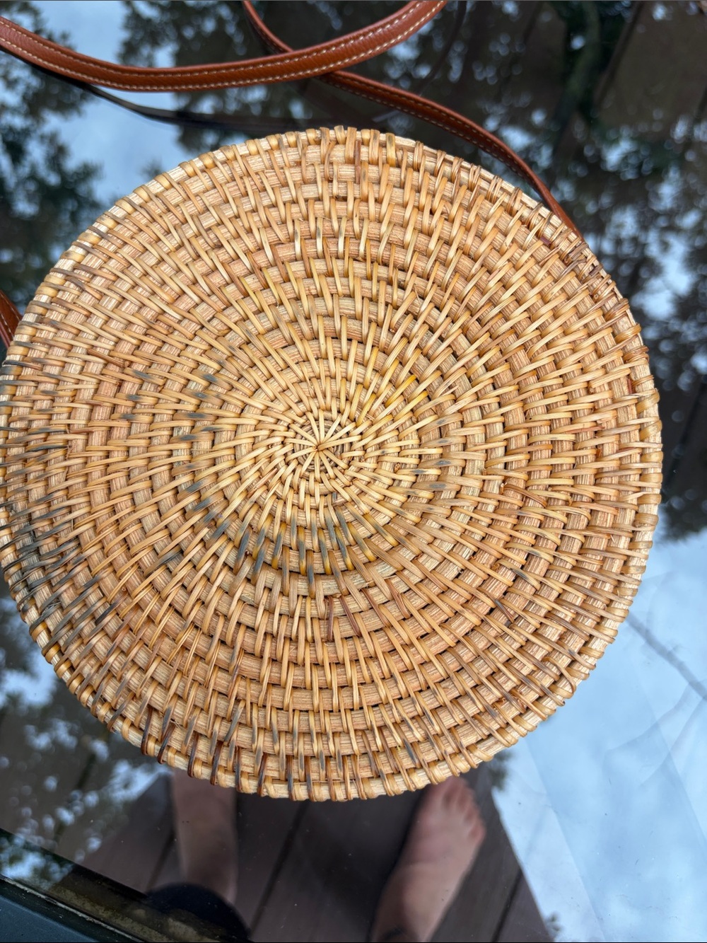 Round Wicker Purse - Picture 4 of 8